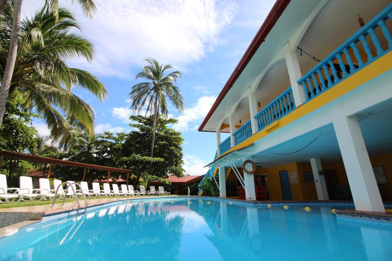 Las Lajas Beach Resort Buitenkant foto