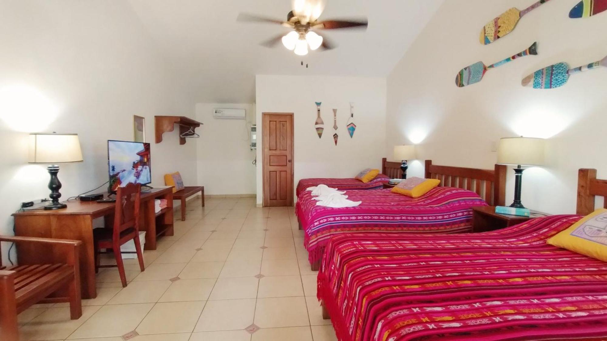 Las Lajas Beach Resort Buitenkant foto