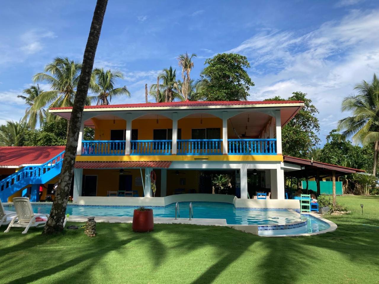 Las Lajas Beach Resort Buitenkant foto